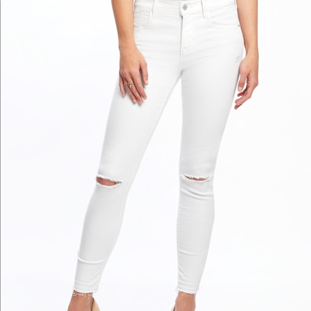 Old navy sculpt white jean size 6